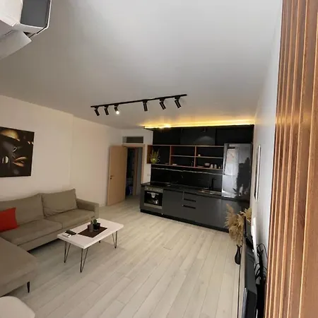 Your City Centre Apartment Tirana